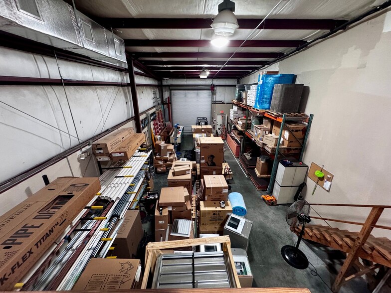 More Photos Of 1550-1582 Global Ct, Sarasota Light Manufacturing For Sale