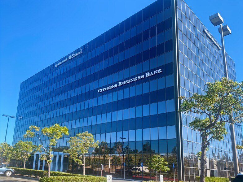 More Photos Of 23046 Avenida de la Carlota, Laguna Hills Coworking Space