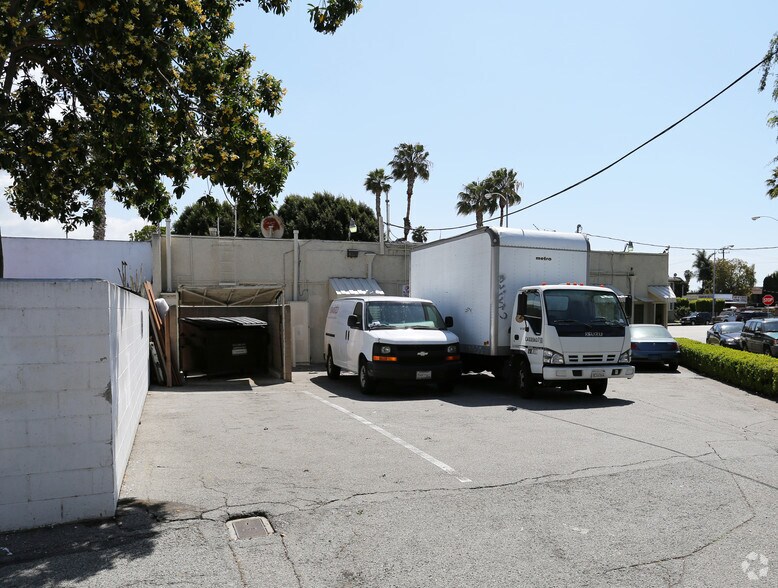 More Photos Of 11415 W Washington Blvd, Los Angeles Office For Sale