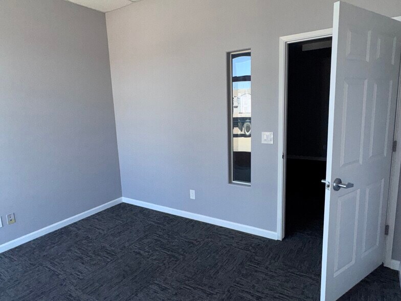 More Photos Of 5462 Pirrone Rd, Salida Light Distribution For Sale