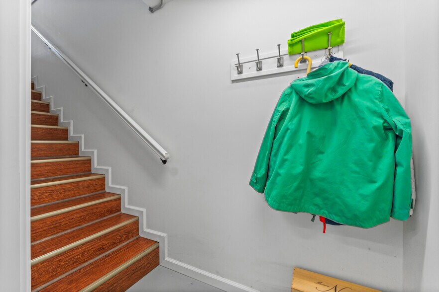 More Photos Of 357 W Main St, Searsport Freestanding For Sale