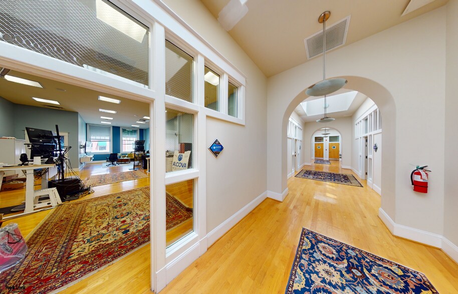 More Photos Of 307 Market St SE, Roanoke Loft Creative Space For Lease