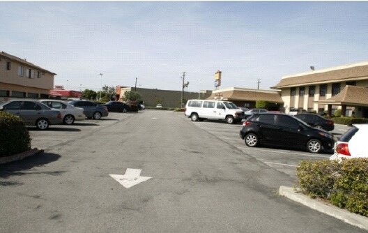 More Photos Of 1300 W 155th St, Gardena Medical For Sale