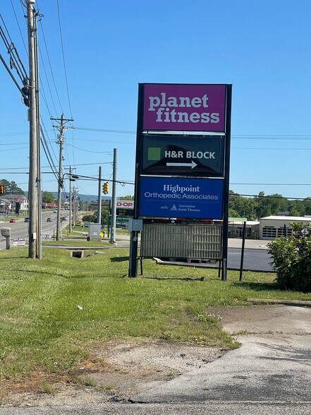 More Photos Of 92 Bible Crossing Rd, Decherd Storefront Retail Office For Lease