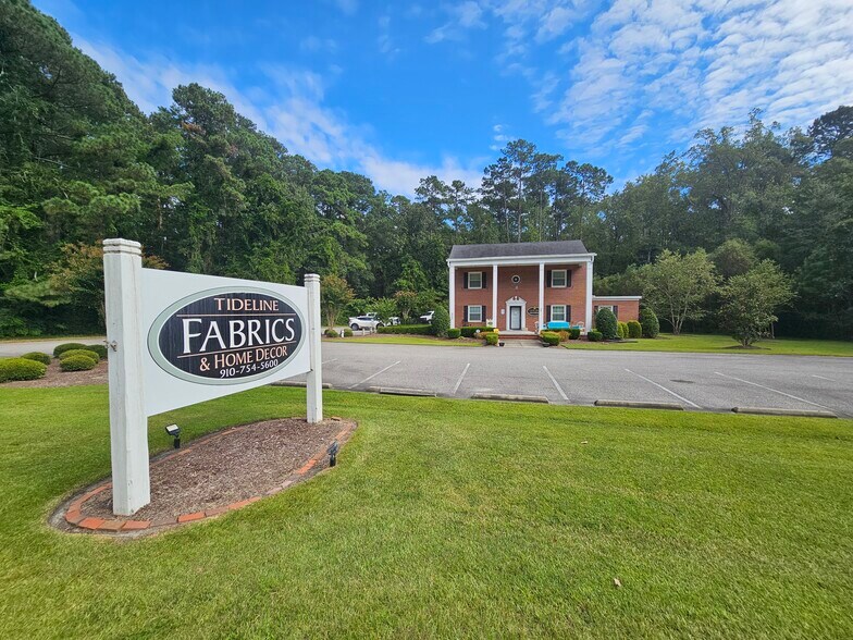 More Photos Of 423 Village Rd, Shallotte General Retail For Sale