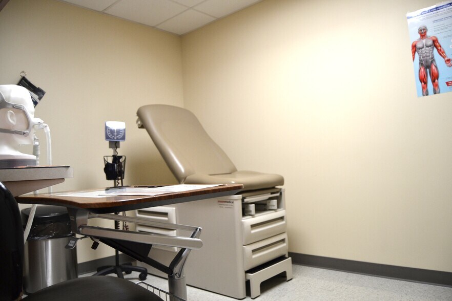 More Photos Of 2 Hospital Plz, Old Bridge Medical For Lease