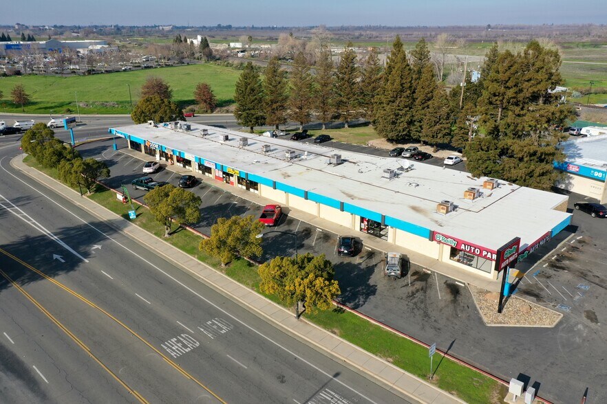 More Photos Of 5983-5999 Lindhurst Ave, Marysville Unknown For Lease