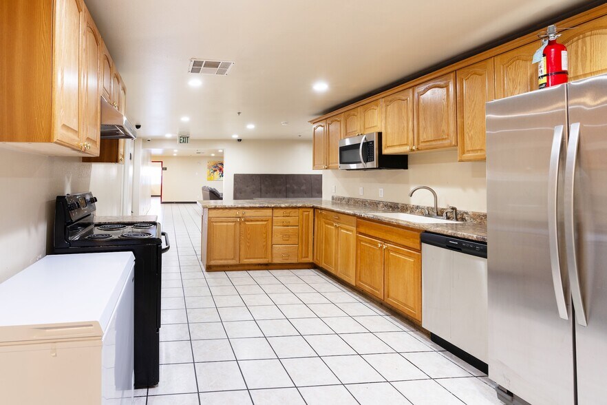 More Photos Of 233 S 1000 E, St George Apartments For Sale