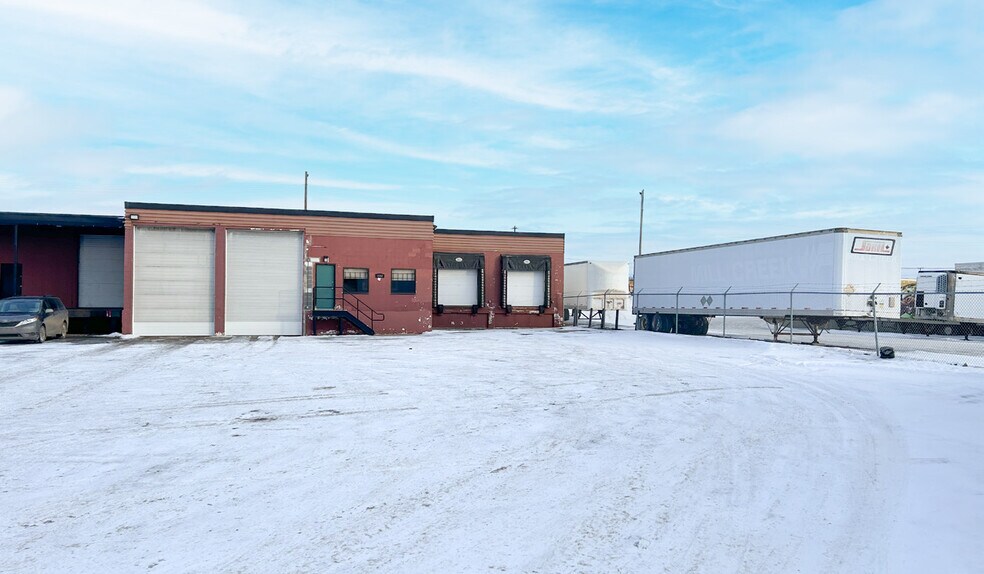 More Photos Of 8544-8560 126 Av NW, Edmonton Distribution For Lease