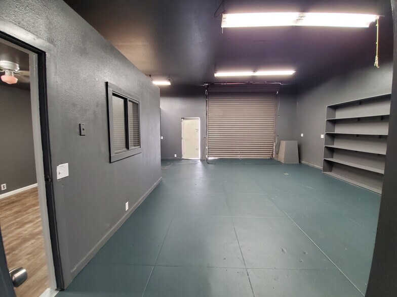 More Photos Of 1090 N E St, San Bernardino Storefront For Sale