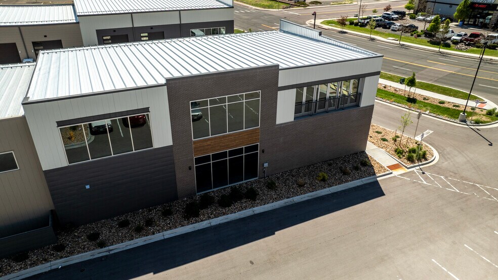 More Photos Of 13853 E Briarwood Ave, Centennial Light Distribution For Sale