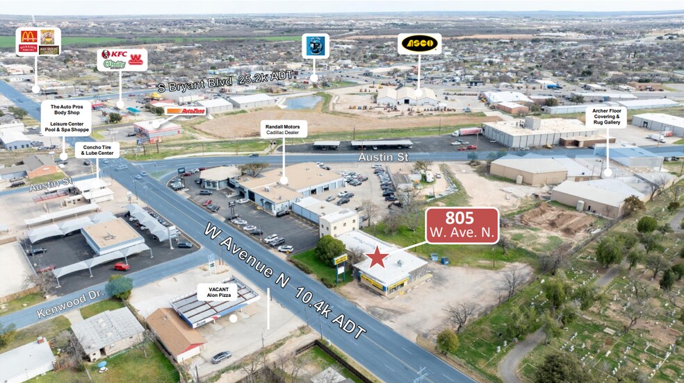More Photos Of 805 W Avenue N, San Angelo Flex For Lease