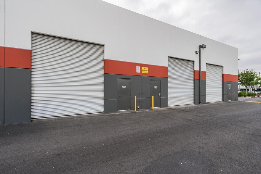 More Photos Of 12711 Ramona Blvd, Baldwin Park Warehouse For Lease