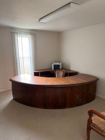 More Photos Of 714 N Spurgeon St, Santa Ana Office For Lease