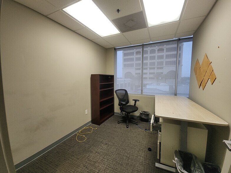 More Photos Of 333 1st St N, Jacksonville Beach Office For Lease