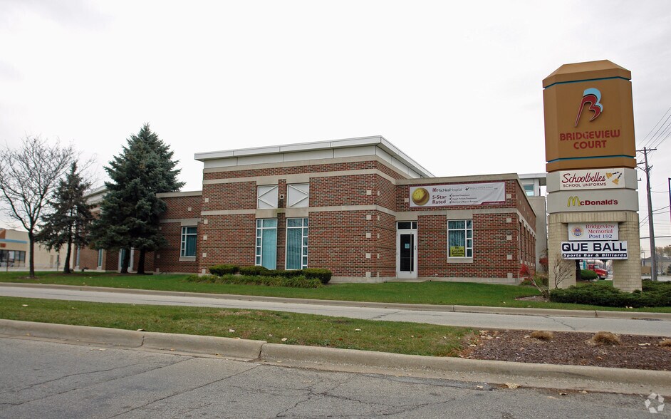 More Photos Of 7020 W 79th St, Bridgeview Medical For Sale