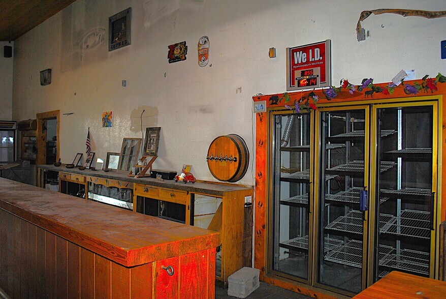 More Photos Of 479 6th Street St, Wells General Retail For Sale
