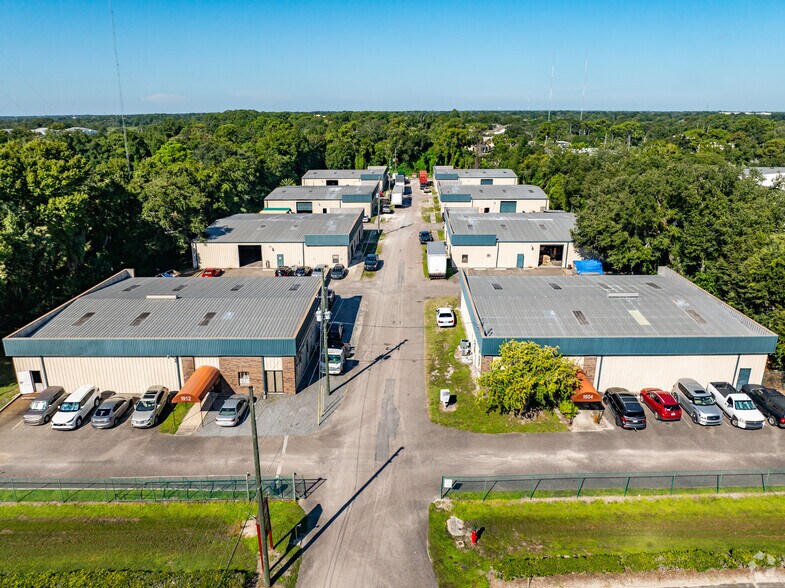 More Photos Of 1920-1924 Brengle Ave, Orlando Warehouse For Lease