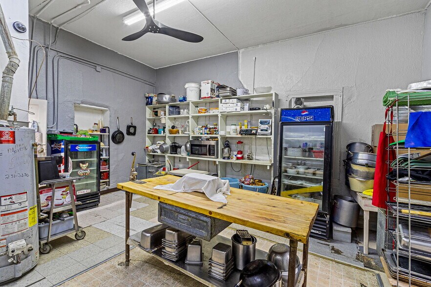 More Photos Of 2027-2027 1/2 Magoffin Ave, El Paso General Retail For Sale