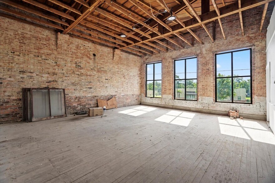 More Photos Of 163 W Main St, Timmonsville General Retail For Sale
