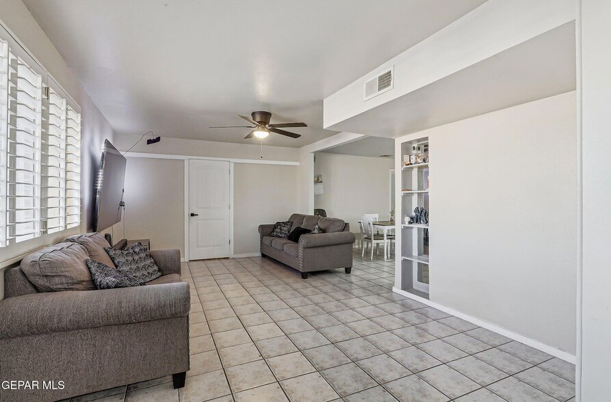 More Photos Of 10540 Socorro Rd, Socorro Specialty For Sale