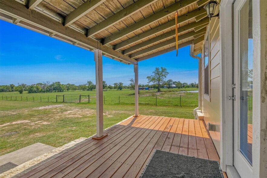 More Photos Of 3876 Hummingbird, Bedias Land For Sale