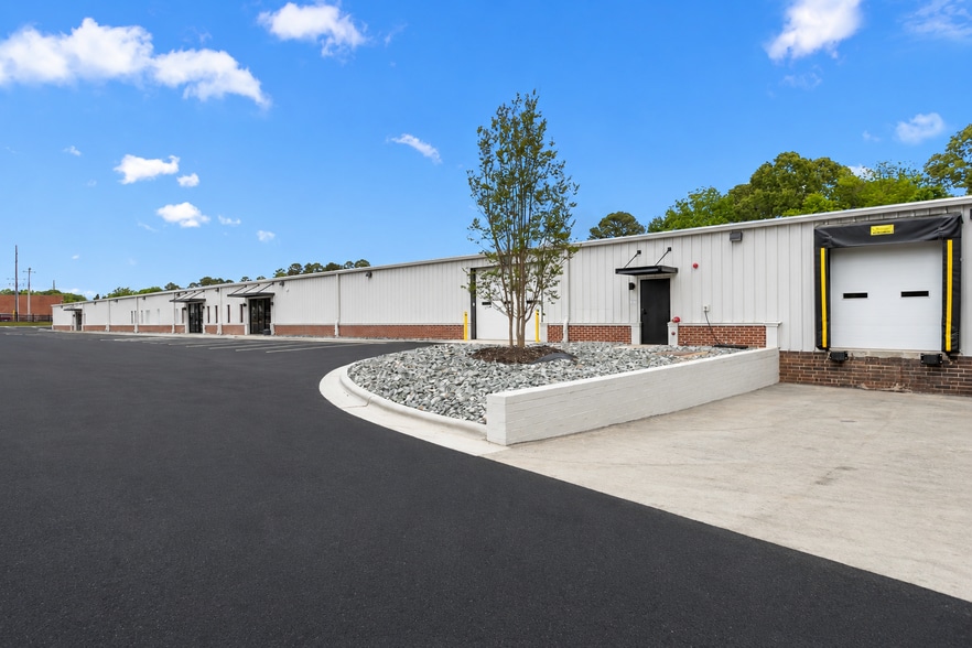 More Photos Of 114 S State St, Haw River Manufacturing For Sale