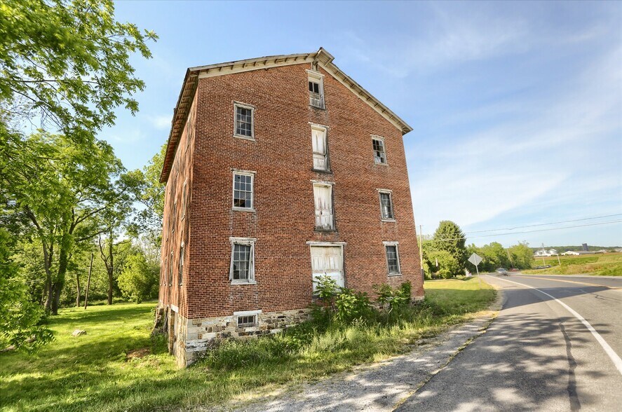 More Photos Of 1209 Mill Rd, Selinsgrove Industrial For Sale
