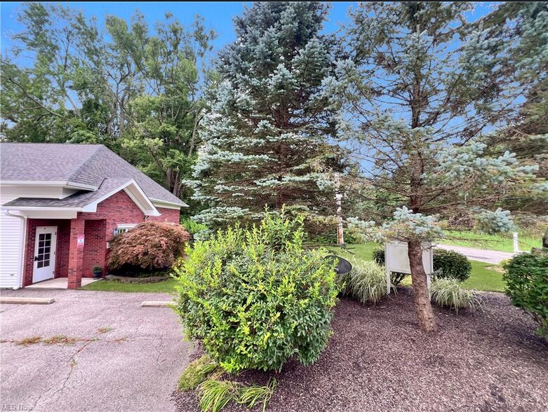 More Photos Of 3375 Blackmore Rd, Perry Light Manufacturing For Sale