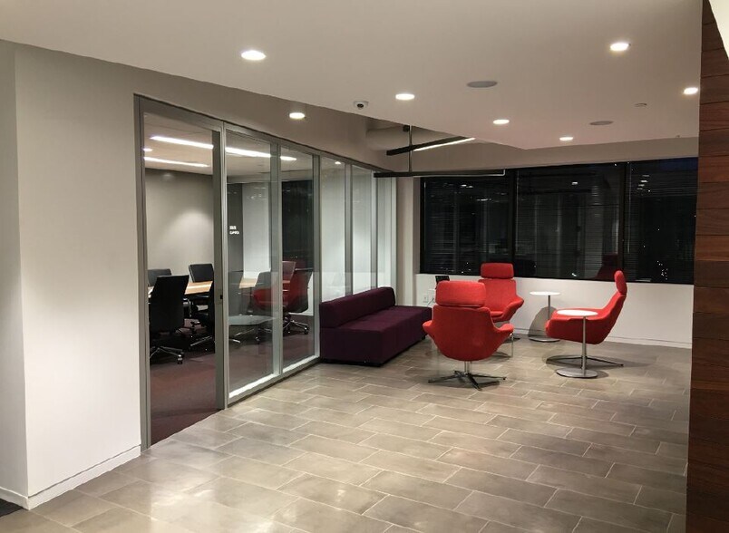 More Photos Of 66 S Pearl St, Albany Office For Lease