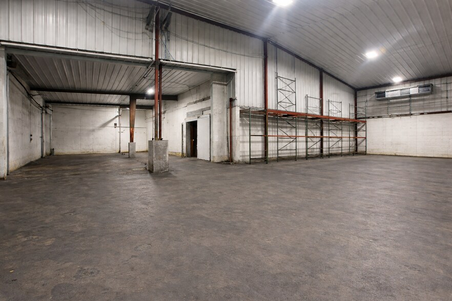 More Photos Of 432 N Royal St, Jackson Warehouse For Lease