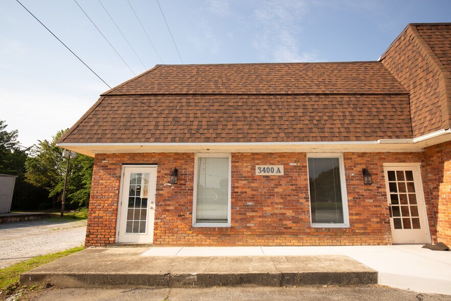 More Photos Of 3400 Rutherford Rd, Taylors Light Manufacturing For Lease