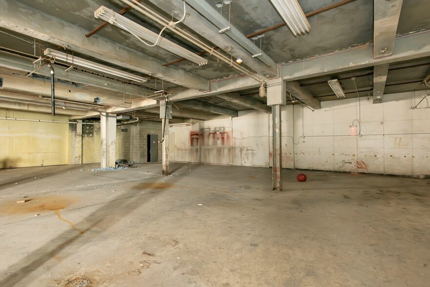 More Photos Of 145 N 5th Ave, Mount Vernon Office For Sale