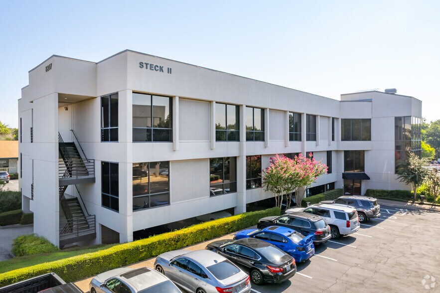 More Photos Of 8217 Shoal Creek Blvd, Austin Office For Lease
