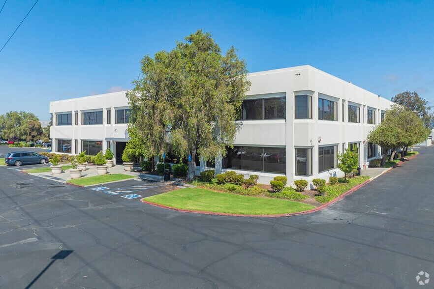More Photos Of 42840 Christy St, Fremont Office For Lease
