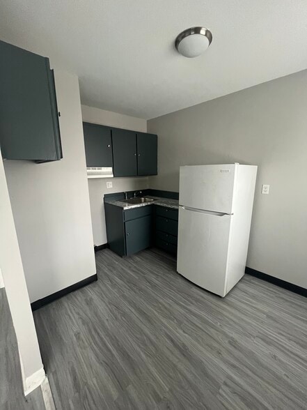 More Photos Of 23 Marshall St, Hartford Apartments For Sale