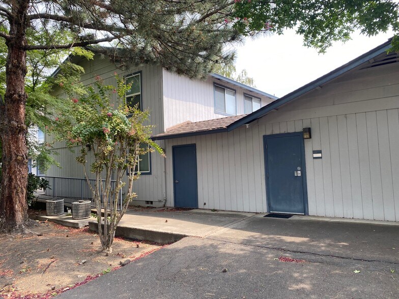 More Photos Of 799 Spring St, Medford Apartments For Sale