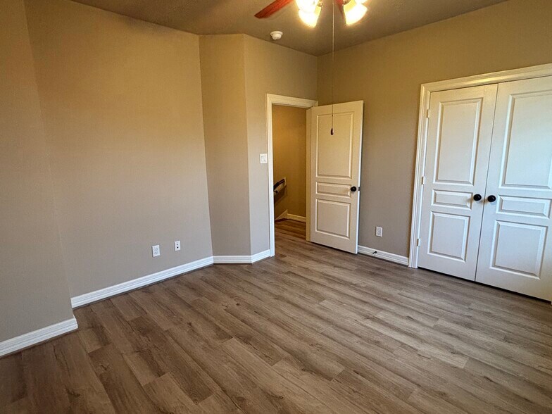 More Photos Of 215 E Luhn St, Bellville Apartments For Sale