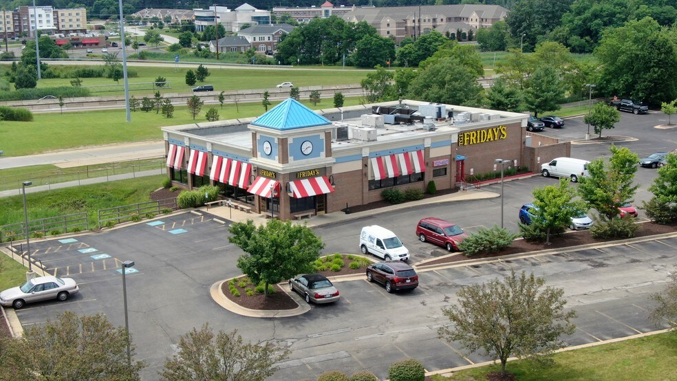 More Photos Of 4300 Lakepointe Corporate Dr, Stow Restaurant For Lease