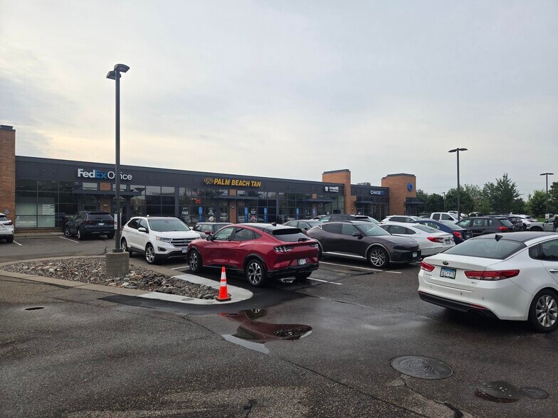 More Photos Of 5330 Cedar Lake Rd, Saint Louis Park Unknown For Lease