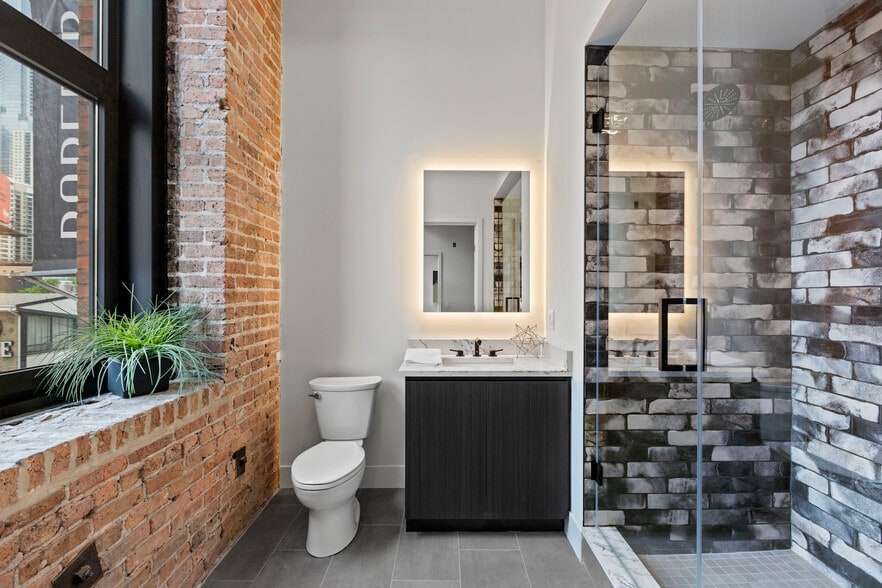 More Photos Of 153 W Ohio St, Chicago Apartments For Sale
