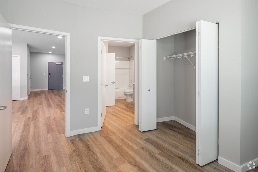 More Photos Of 4040 Travis Dr, Nashville Apartments For Sale