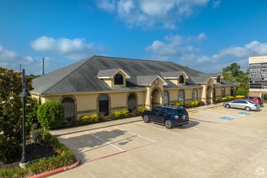 More Photos Of 7115 FM 2920, Spring Unknown For Lease