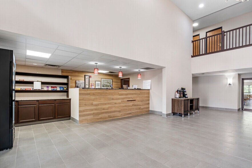 More Photos Of 1899 Winderly Ln, Pickerington Hotel For Sale