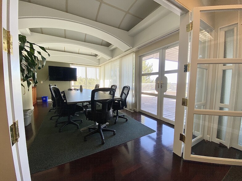 More Photos Of 538 Commons Dr, Golden Loft Creative Space For Sale