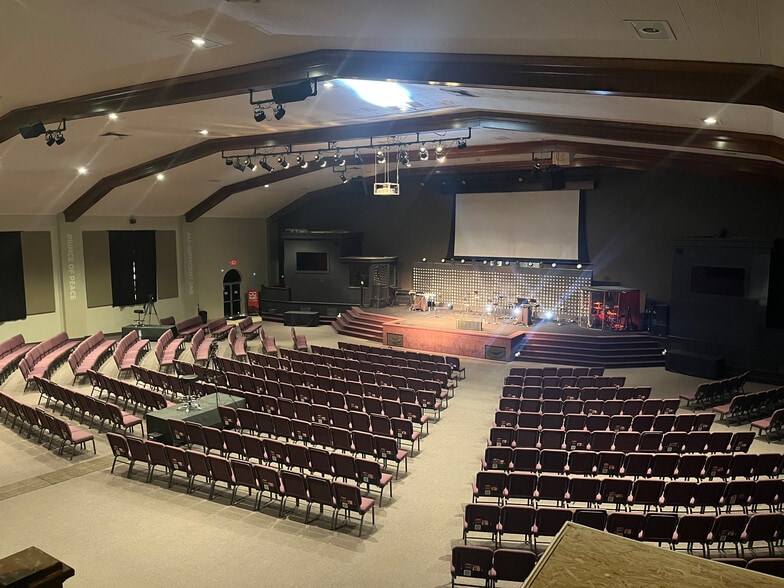 More Photos Of 2157 N Prospect Ave, Springfield Religious Facility For Sale