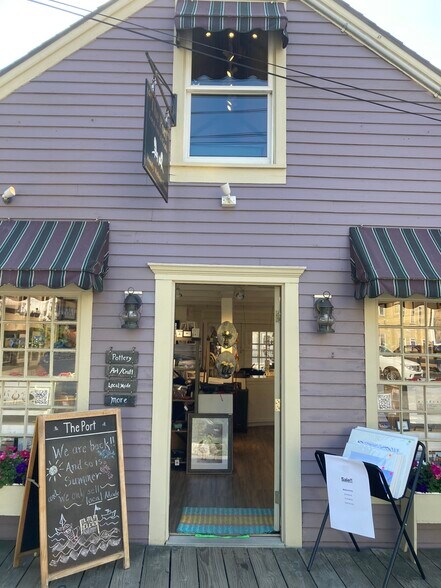More Photos Of 11 Ocean Ave, Kennebunkport Storefront For Sale