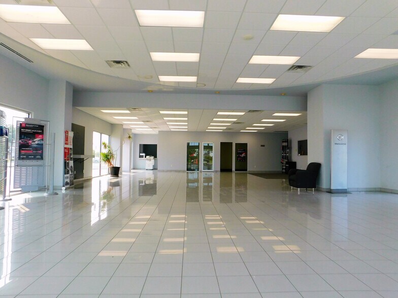 More Photos Of 202 W Gore Blvd, Lawton Auto Dealership For Sale