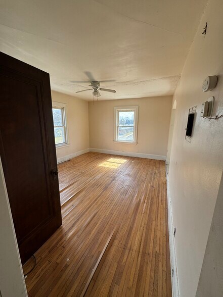 More Photos Of 2289 Upton Ave, Toledo Apartments For Sale