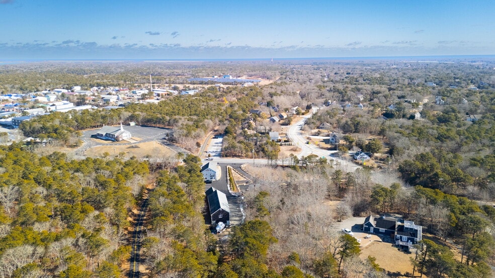 More Photos Of 31 Meetinghouse Rd, South Chatham Office For Sale